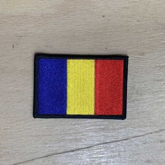 Nášivka rumunské vlajky se suchým zipem 7 x 5 cm